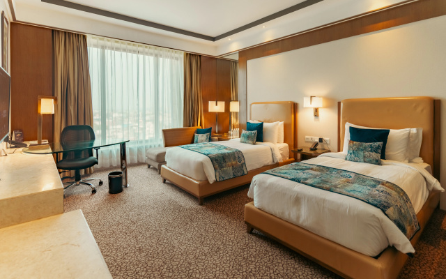 Crowne Plaza Hotel New Delhi Okhla by IHG – Guest Rooms – New Delhi