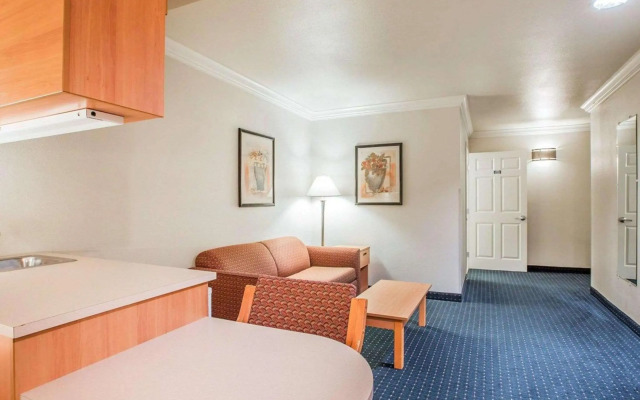 Comfort Inn & Suites of Salinas