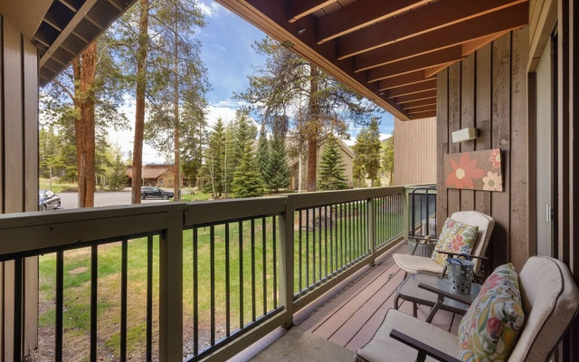 1095 Wild Irishman 2 Bedroom Condo by Redawning