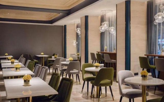 Yitel Collection (Chengdu DuFU Thatched Cottage & Sichuan Provincial People's Hospital  Station）