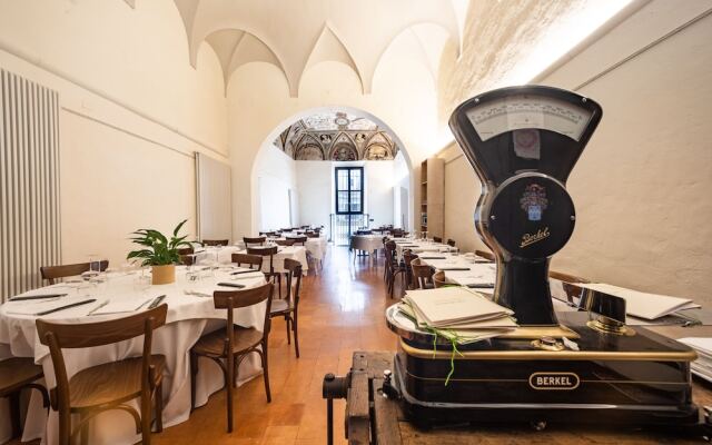 Ca' Uberti Home Boutique , Mantegna Hotels