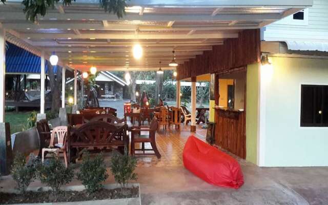 OYO 75380 Bannoichynum Resort Kanchanaburi