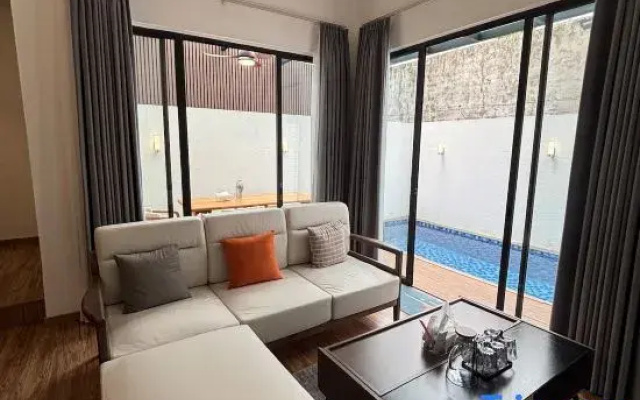 Kyzen Stay – Central Family Home w Pool & Loft Net