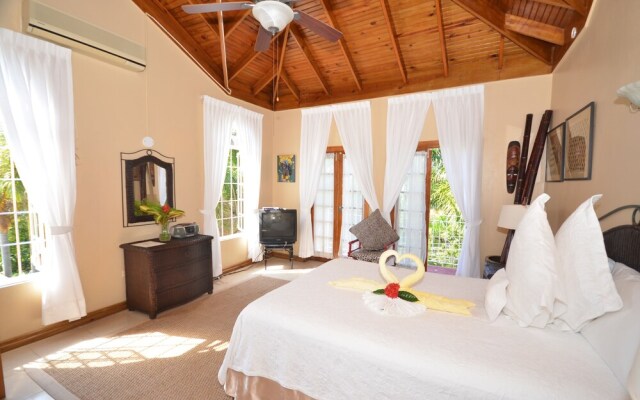 Summerhill, 8BR by Jamaican Treasures