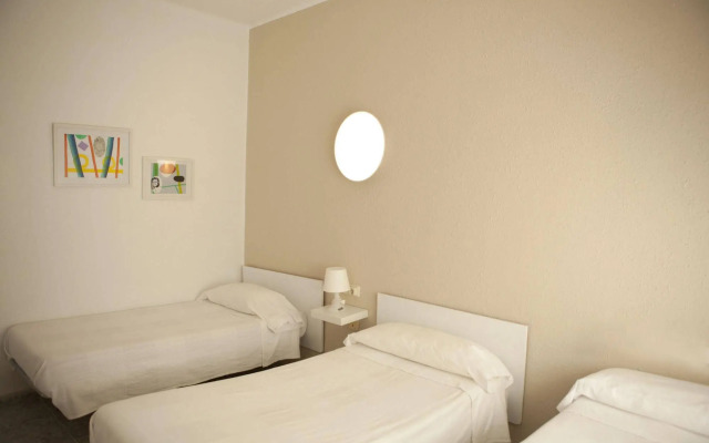 Malvarrosa Beach Rooms