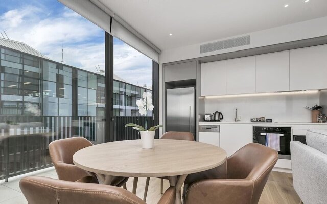 QV Brand New City Apartment - 815