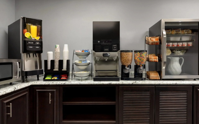 Baymont by Wyndham Albany at Albany Mall