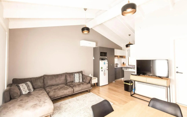 Eliza Lee 2 50 Gippsland Street