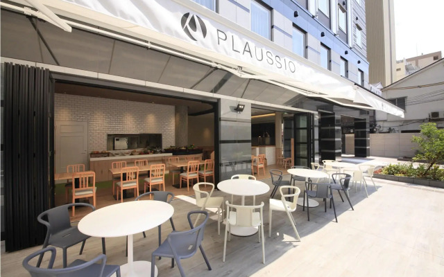 Quintessa Hotel Osaka Shinsaibashi Comic&Books