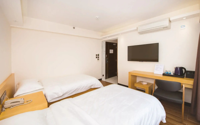 San Tung Fong Commercial Inn South Wing