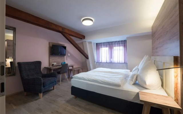 Weinbar Und Hotel Fahraway