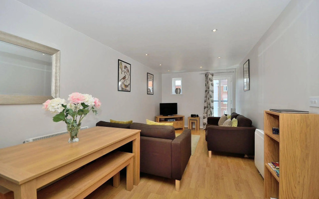 Racecourse Serviced Apartments