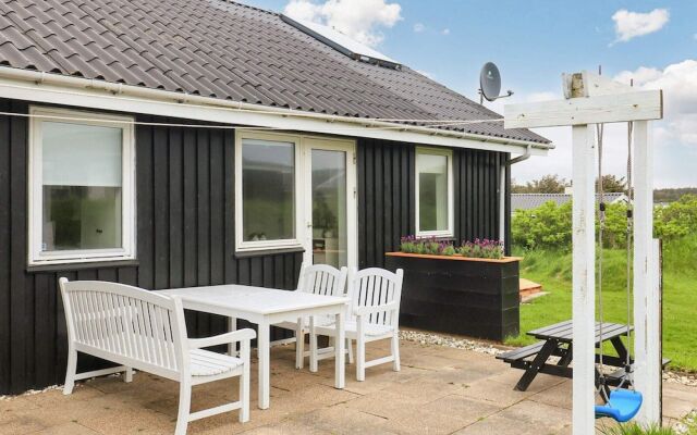 6 Person Holiday Home in Lokken-by Traum