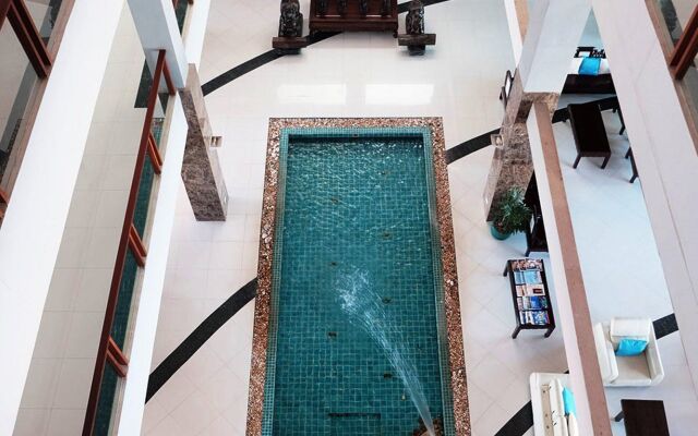 Siam Triangle Hotel