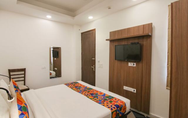 Fabhotel Marritt Grand