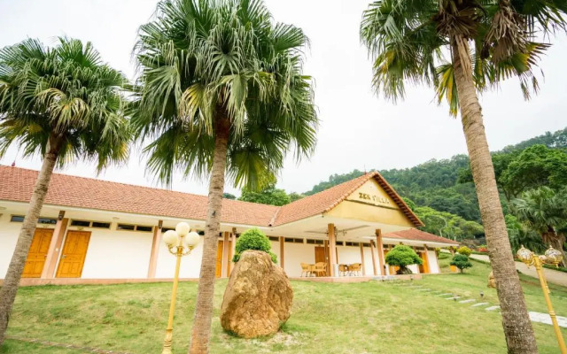 Paragon Resort