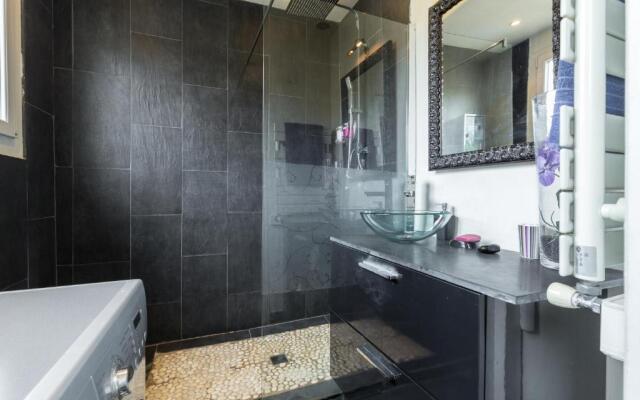 Le Mantega - F2 Moderne,Centre Ville, 2 Grandes Terrasses,Climatisation, Ascenseur