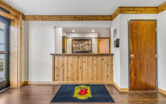 Super 8 by Wyndham Arcata