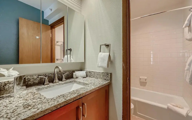 Westwind 102 2BD 2BA Silver Condo