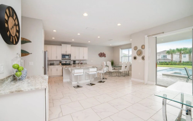 Burma Villa Reunion 3