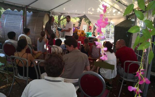 La Colline des Ocres Village de vacances 3 étoiles