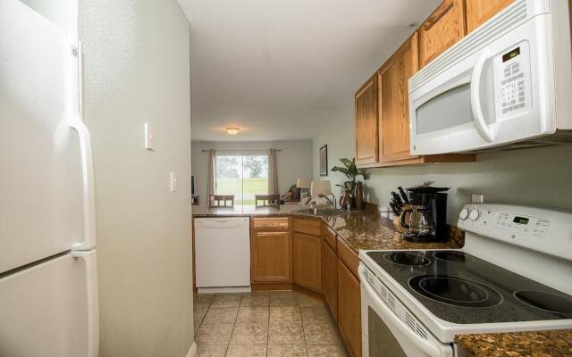Oak Shores 58