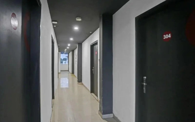 OYO Townhouse 475 Nangal Raya Pankha Road