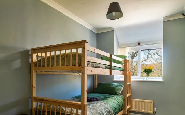 Riverside Holiday Home in Dolgellau, No Deposit
