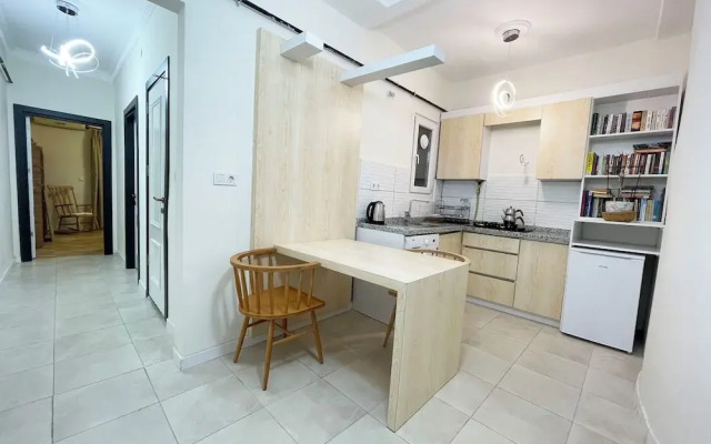2BR2Bath Central Apt Close to Nişantaşi
