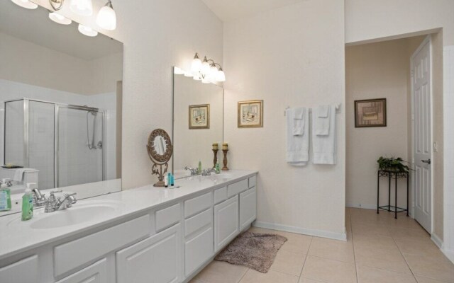 Pool View Penthouse 3 Bedroom Condo