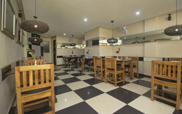 Kava Suites By OYO Rooms