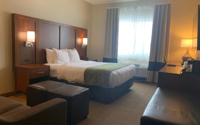 Comfort Suites Peoria I-74