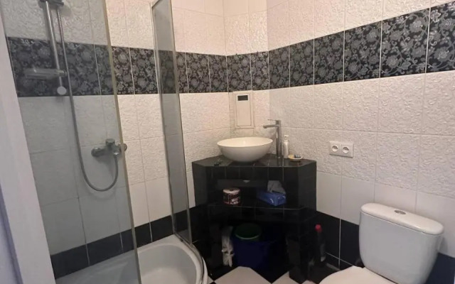 Apartment on Doroshenka 1