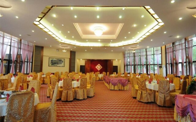 Emei Mount Xiuhu Holiday Resort