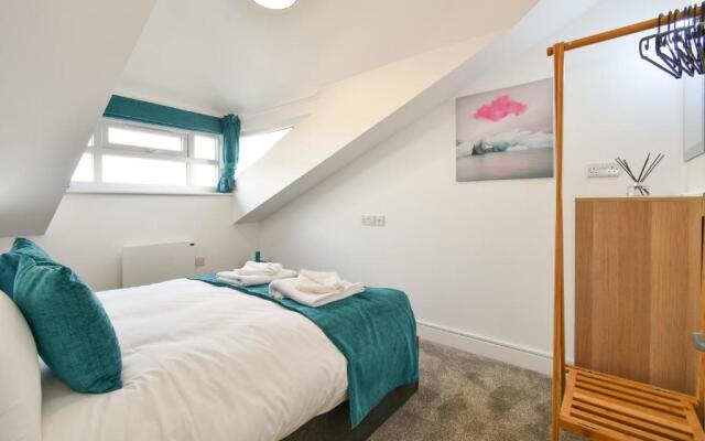 Windmill View Loft Apartment