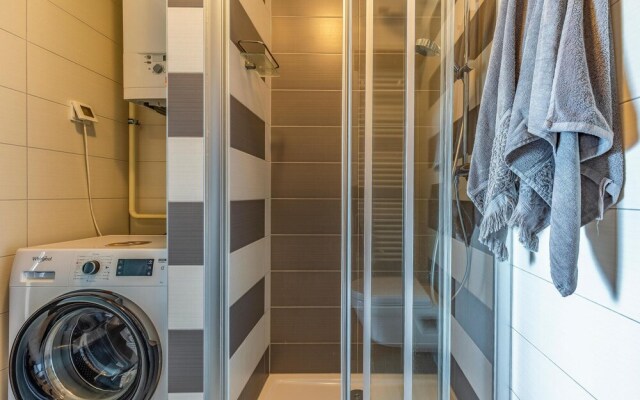 Nice Apartment in Pomer With Wifi and 1 Bedrooms