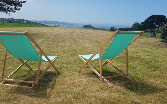 Villa in Plougasnou With Stunning Sea Views