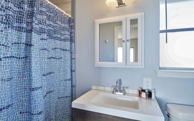 Beachfront Feel BFF 5 Br home by RedAwning