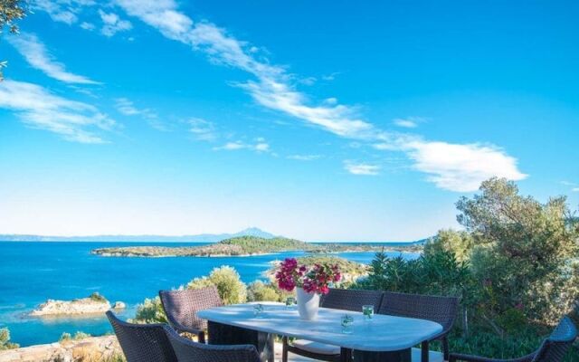 Nissi View Villa