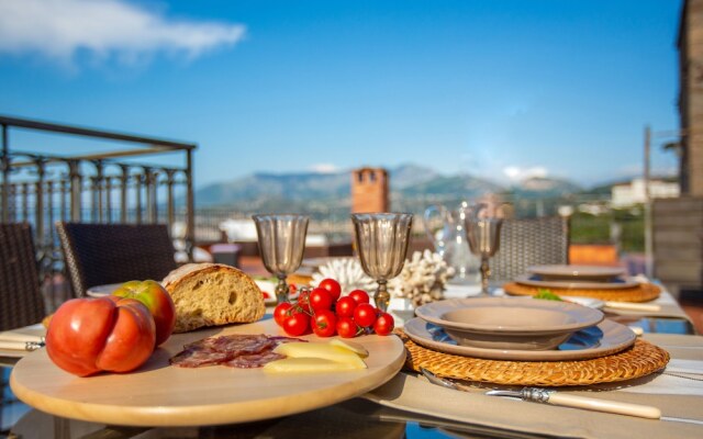 Romantic Rooftop Apartment with Pool&Terrace