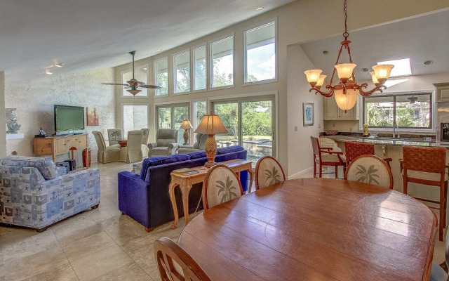 4 Merganser Court