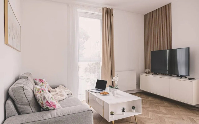 Blanco in Bydgoszcz With 1 Bedrooms and 1 Bathrooms