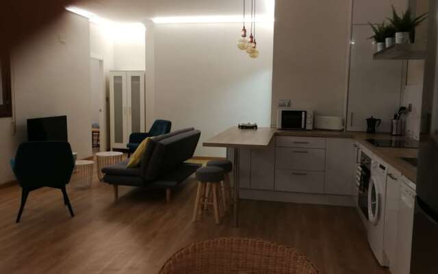 18 Torres Alfonso Center