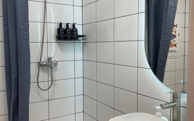 Axis (Аксис) на улице Руставели