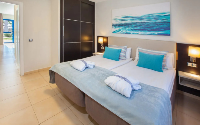 Grupotel Playa Feliz