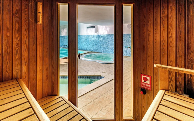 Balaton Colors Beach Hotel