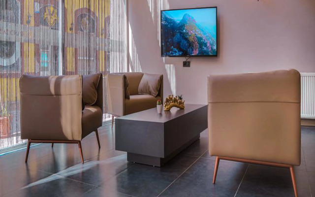 Grand Faik Hotel Çeşme