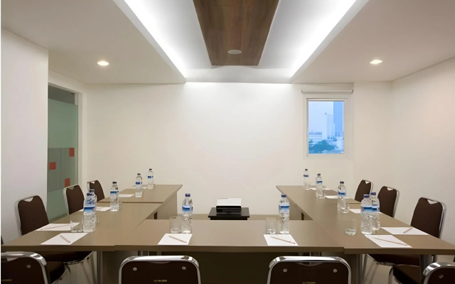 Amaris Hotel Senen