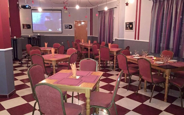 Hostel Restaurant Leyvamar