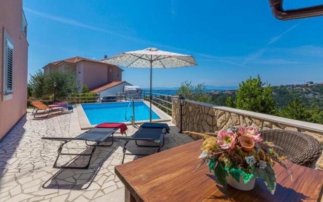 Villa M